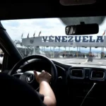 Nuevas restricciones afectan al transporte venezolano en Colombia tras denuncias sobre la frontera